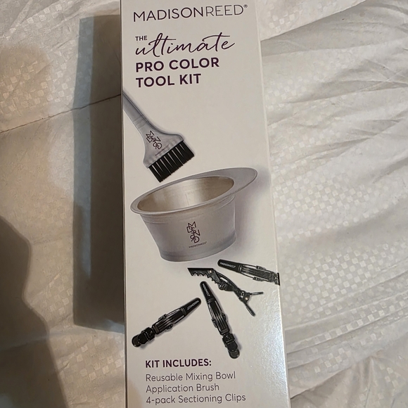Hair Coloring Kit - Picture 4 of 4